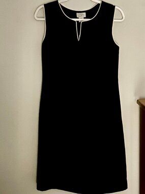 LOFT by Ann Taylor Little Black Dress Size 6